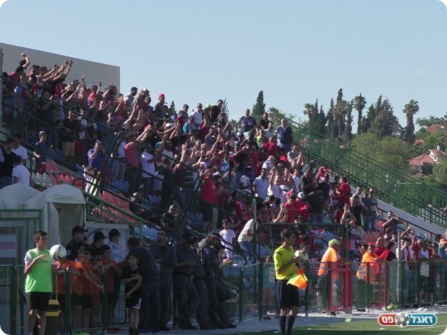 ארטיק או רק מקל? אוהדי מרמורק (שקד מורג)